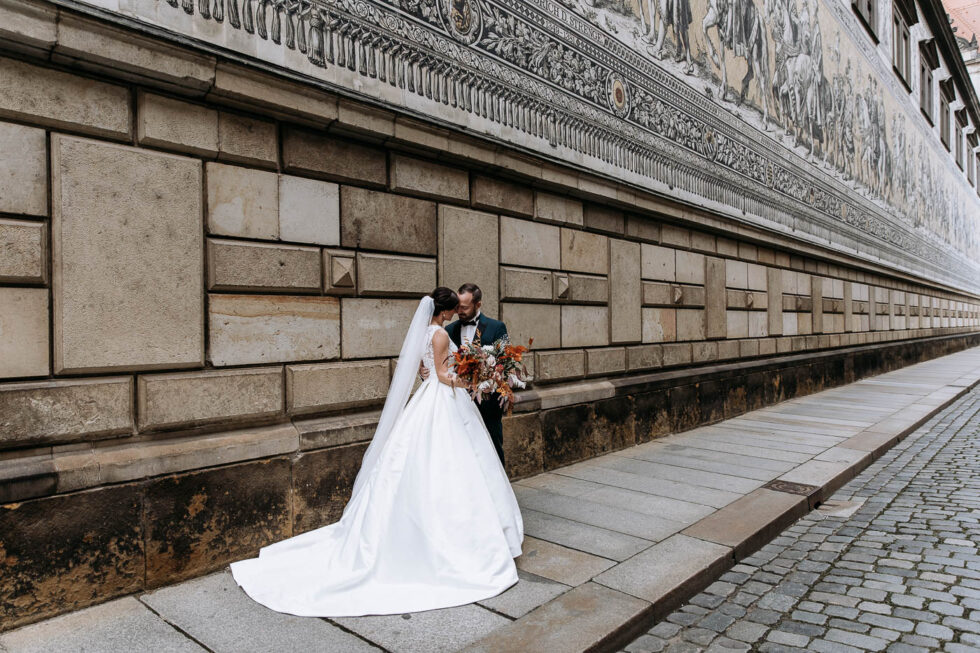 Barock, Brautpaarfotos, Dresden, Fürstenzug, Hochzeit, Opernhaus am Zwinger, Semperoper